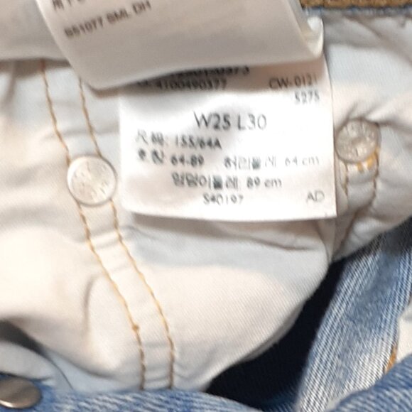 Levis 501 Straight Leg Button Fly Jeans W25 L30 Light Blue 125010373 - Picture 8 of 14